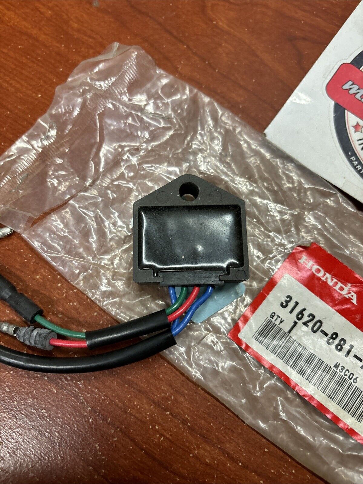 NOS Honda EM6000GP BF8 GX610 GXV390 RECTIFIER 31620-881-A02 H177