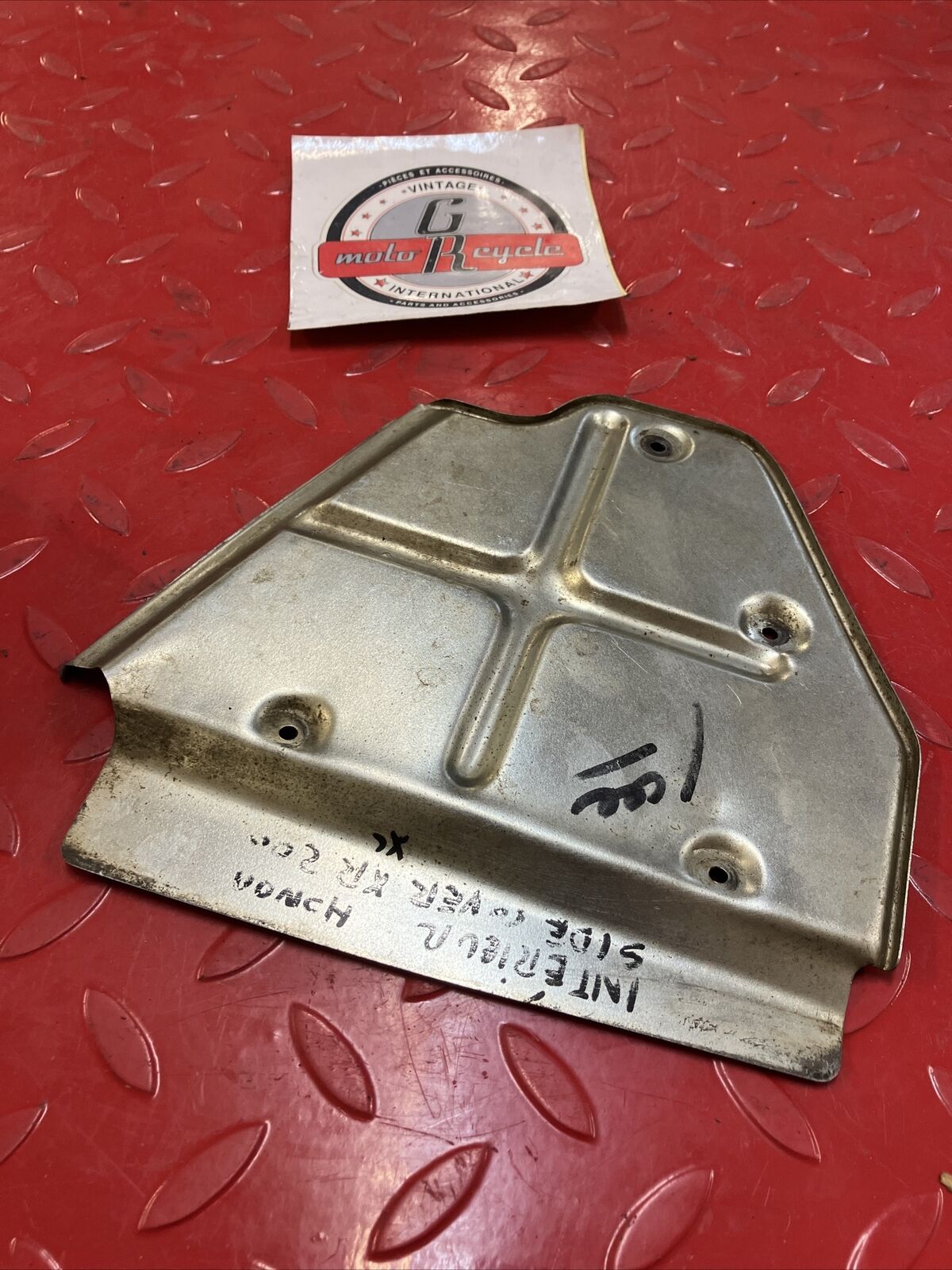 Honda XR200 1981 side cover airbox heat shield protector 1980 1982 1983