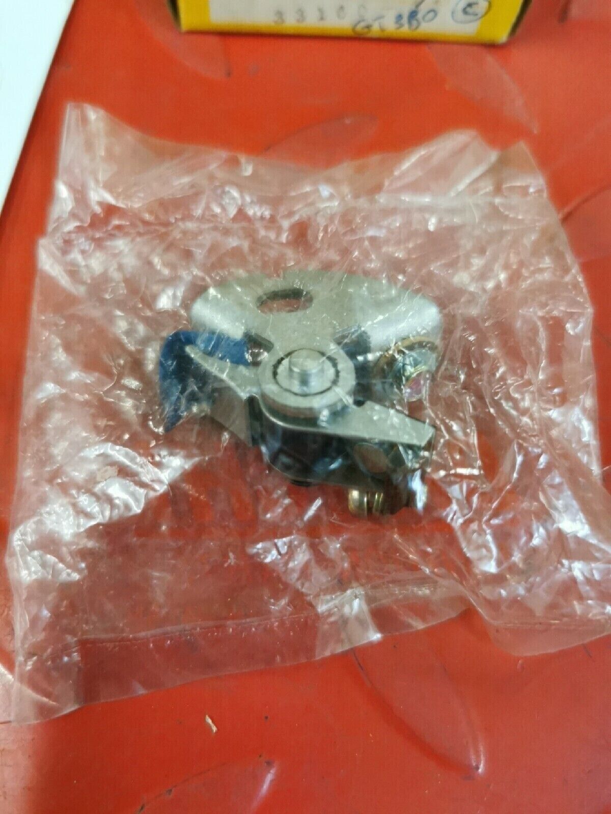 NOS  Suzuki   GT380  1972 - 1977   Contact Breaker Point 33160-33010 J11