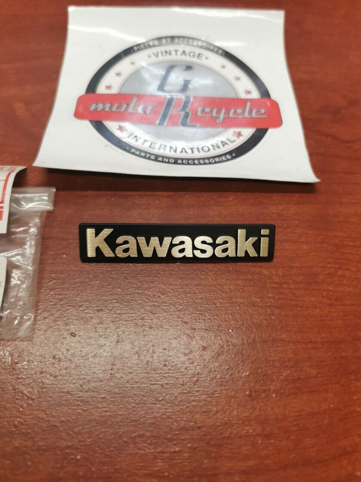 NOS Kawasaki KZ550 KZ750 KZ1100 HANDLE COVER MARK 56018-1297 K35