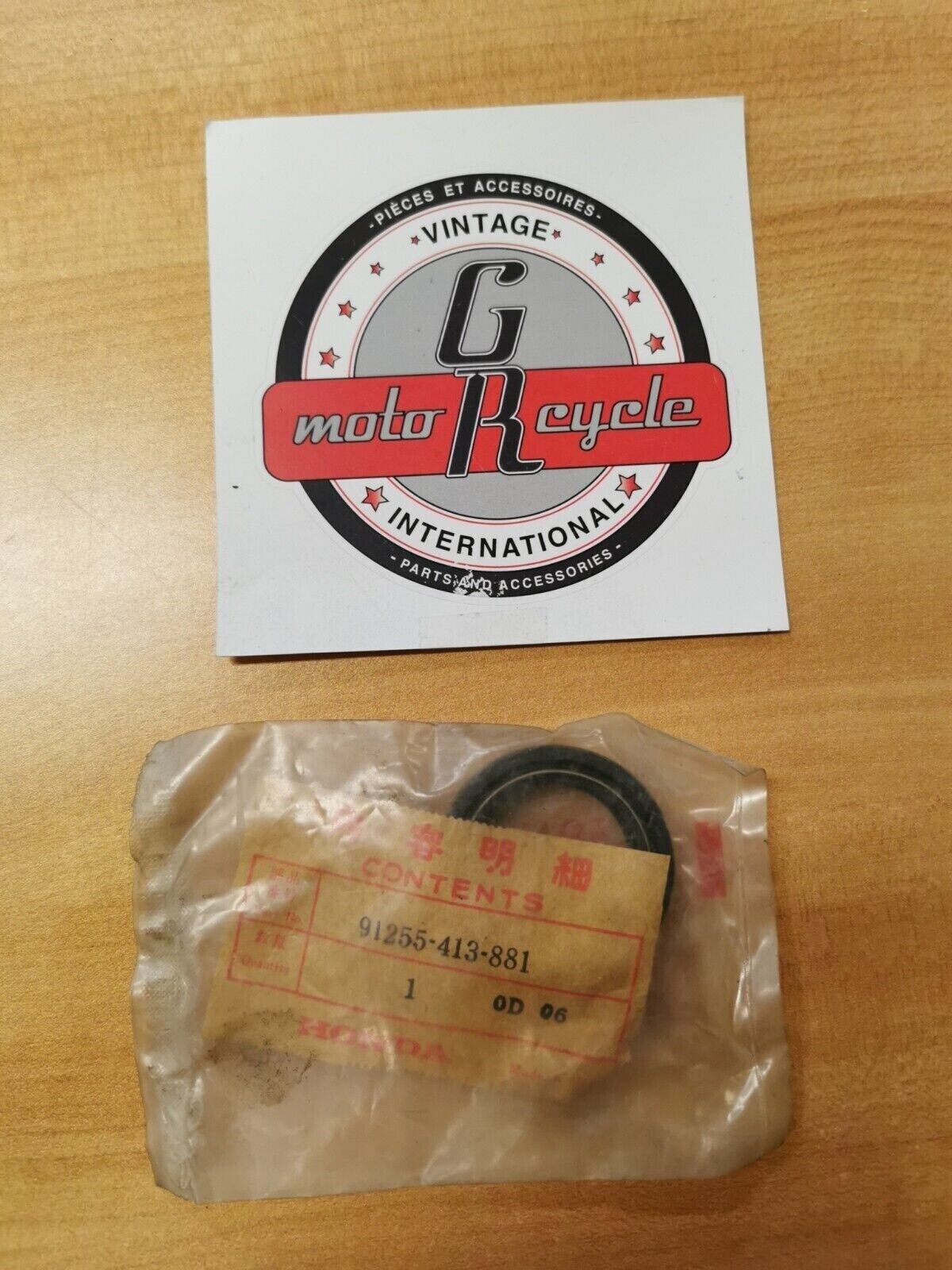 NOS Honda CM400 CB360 CR80 CB400 CX500 CJ360 OIL SEAL 33X46X11 91255-413-881 H27