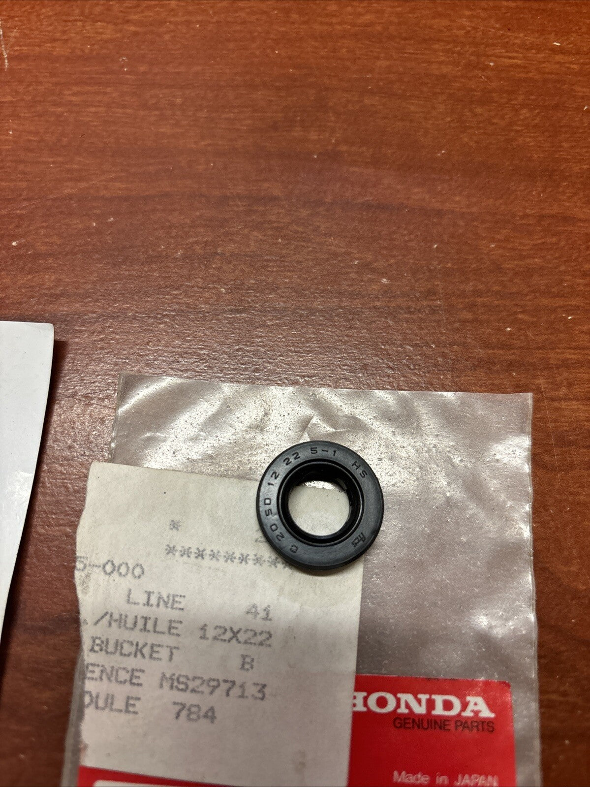 NEW NOS Honda OIL SEAL 12X22X5 91201-965-000 H155