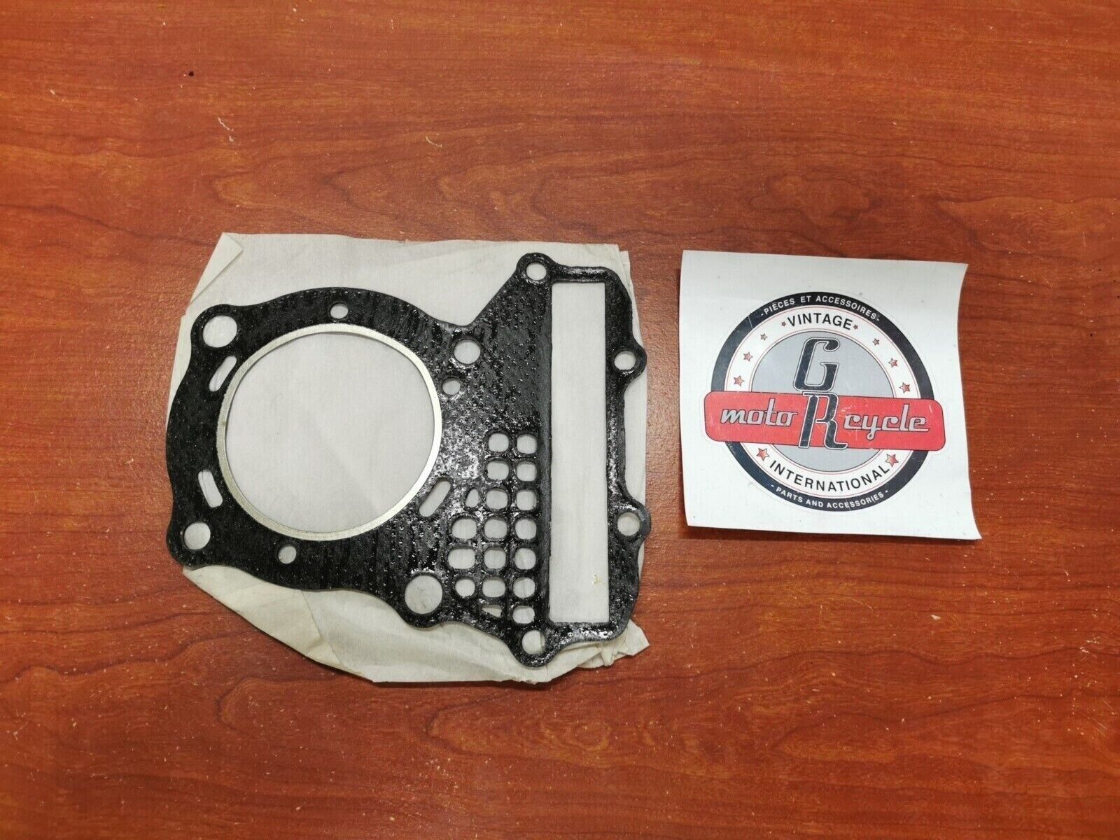 NOS Honda 1983 VT750 CA CYLINDER HEAD GASKET 12251-ME9-305 SUB. 12251-ME9-00 H66