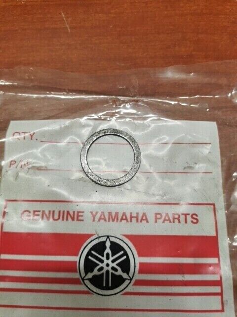 NOS Yamaha FS1 FS50 FZ600 PLATE WASHER 117-15644-00-00 SUB 90201-253K0-00 Y124