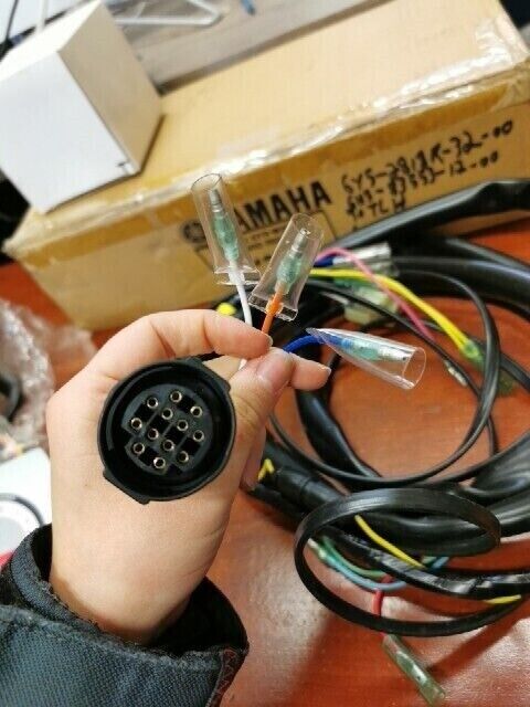 NOS Yamaha LEAD WIRE & DIGITAL TACHO 6YR-W0035-82 6Y5-2818R-32 6H5-83553-12 Y105