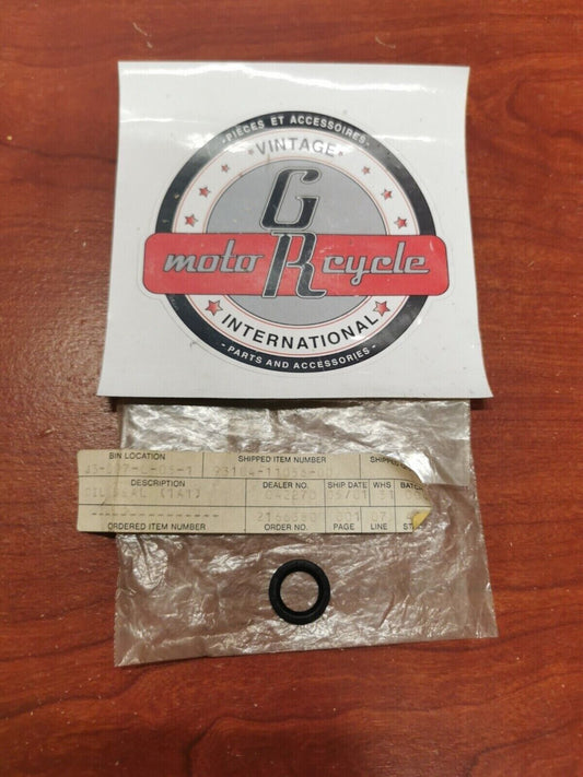 NOS YAMAHA TTR50 IT200 OIL SEAL SO-TYPE 93104-11056-00 SUB. 93104-12003-00 Y72