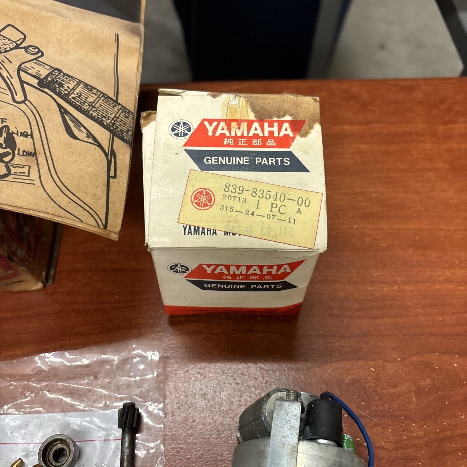 NOS Yamaha TACHOMETER KIT INCOMPLETE 839-83540-00-00 813-17841-00-00 821-17 Y174