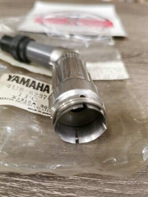 NOS Yamaha XJ550RK 1981 - 1983 XJ600 PLUG CAP ASSEMBLY 4U8-82370-21-00 Y139