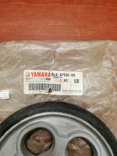 NOS Yamaha BR250 EC340 ET250 ET300 ET340 GUIDE WHEEL 8L4-47530-00-00 Y110
