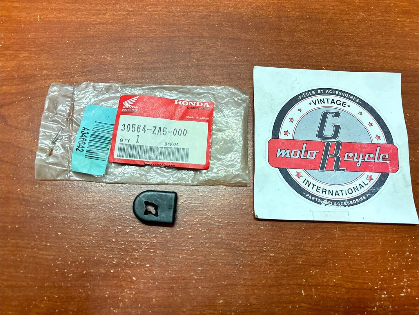 NOS Honda GX100 EG1400 EG2200 EG2500 GROMMET WIRE 30564-ZA5-000 H182