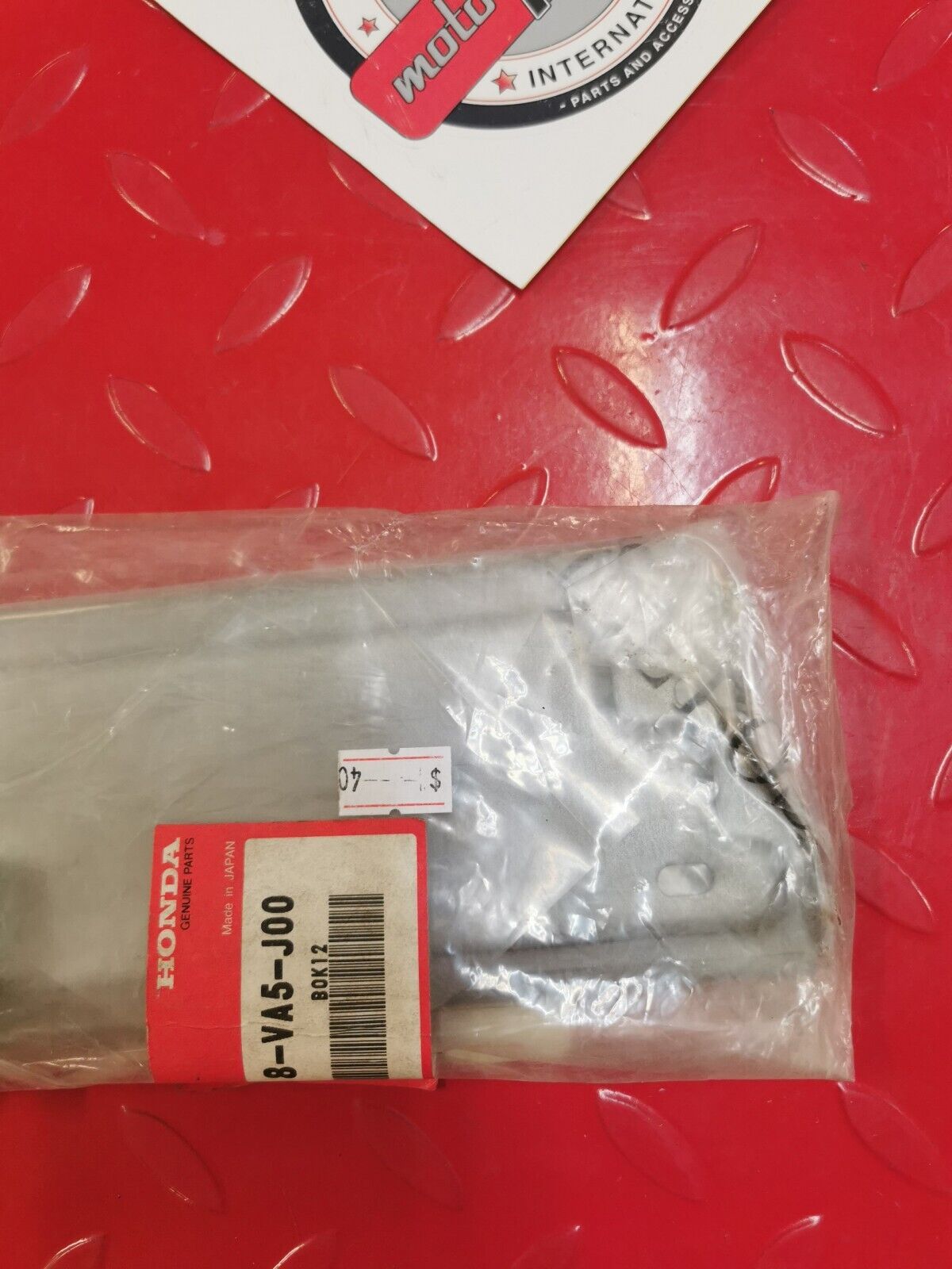 NOS Honda  SAFETY SHEILD 76118-VA5-J00 H13