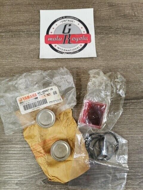 NOS YAMAHA TZR250 1987 - 1989 PISTON ASSY CALIPER KIT 1KT-W0057-00-00 Y104
