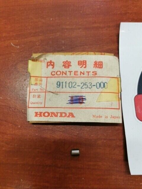 NOS Honda C70 C72 C75 C77 ROLLER (5X6.25) 91102-253-000 H68