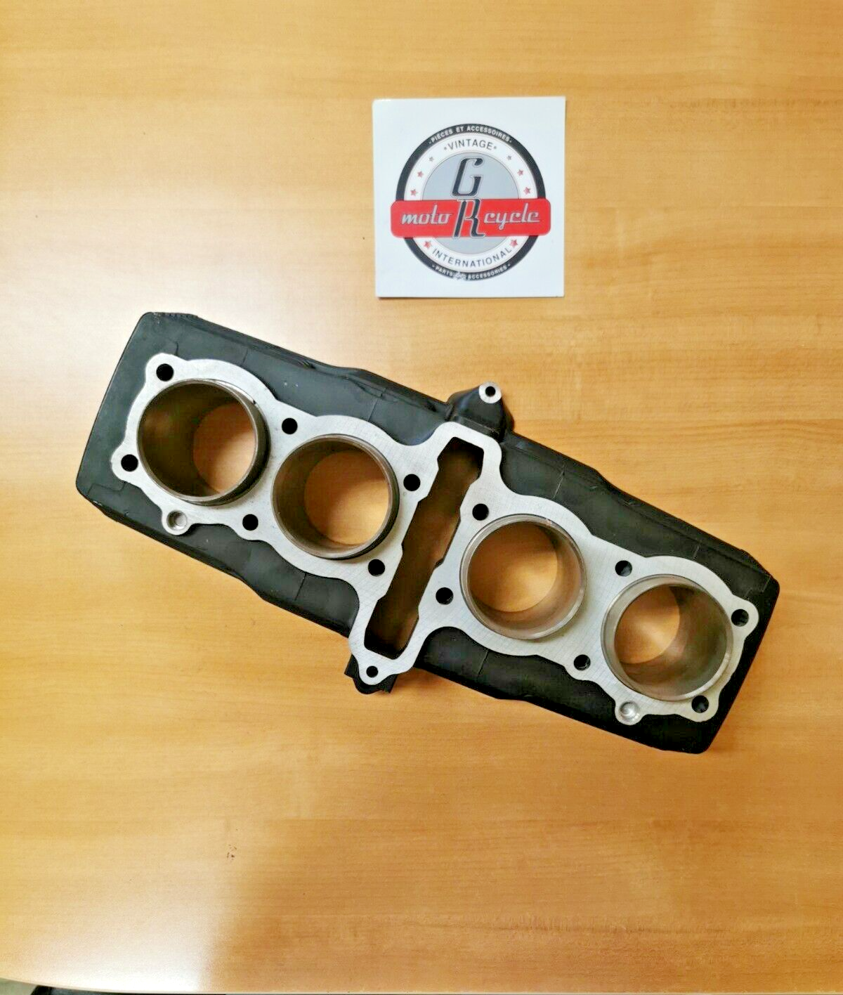 NOS HONDA  CBX550F  1982 CYLINDER 12100-MA7-000   H23