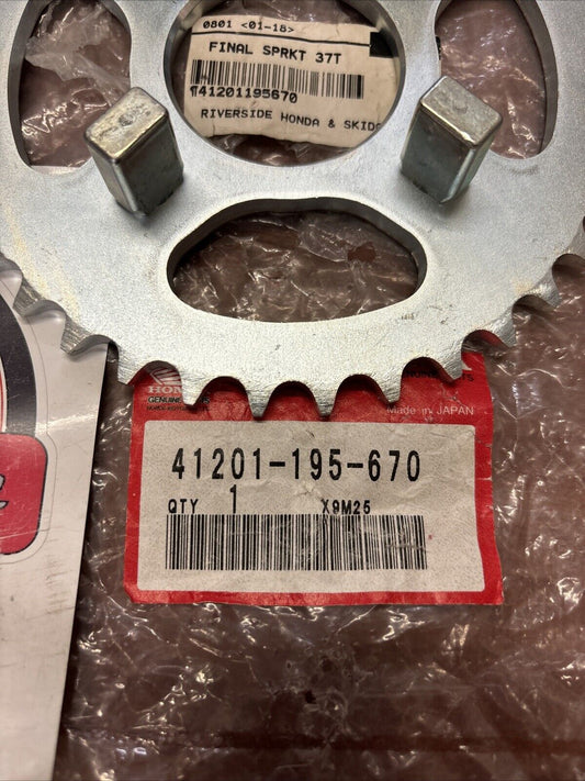 NOS Honda XL80S Z50JR FINAL DRIVEN SPROCKET 37T 41201-195-670 H139