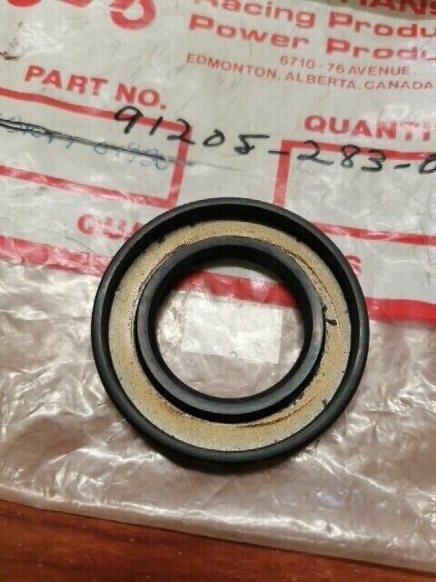 NOS Honda OIL SEAL (33X57X7) 91205-283-010 SUB. 91205-283-015 H68