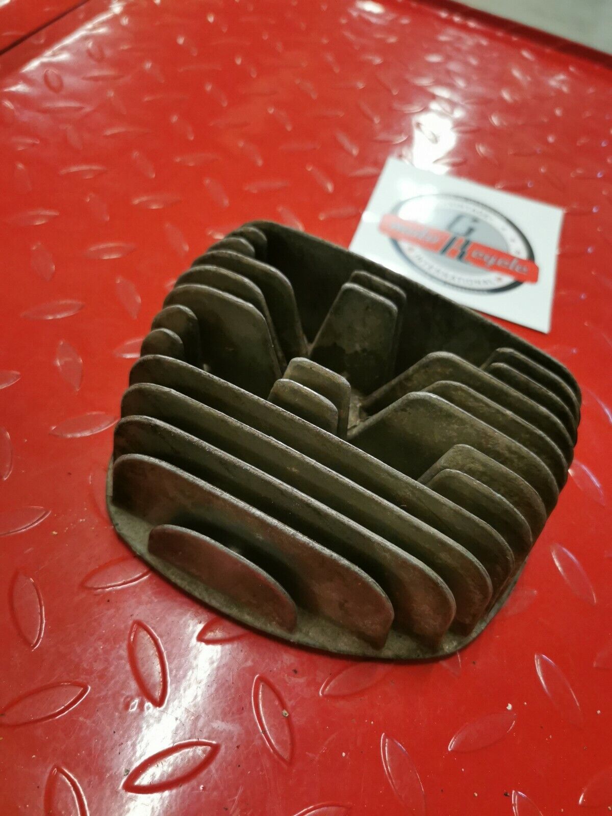 Yamaha YDS3 left cylinder head jug barrel cover 1965 1966 T