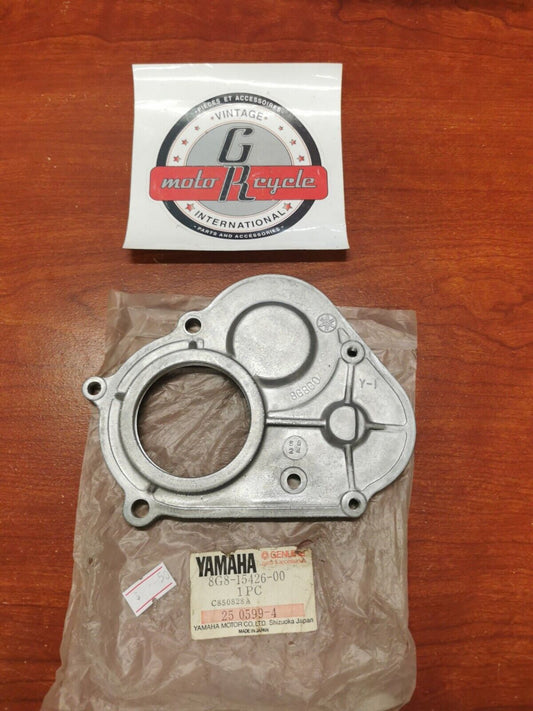 NOS Yamaha ET340 EC340 ET300 OIL PUMP GEAR OUTER COVER 8G8-15426-00-00 Y87