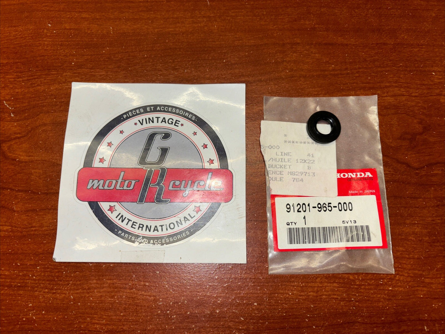 NEW NOS Honda OIL SEAL 12X22X5 91201-965-000 H155