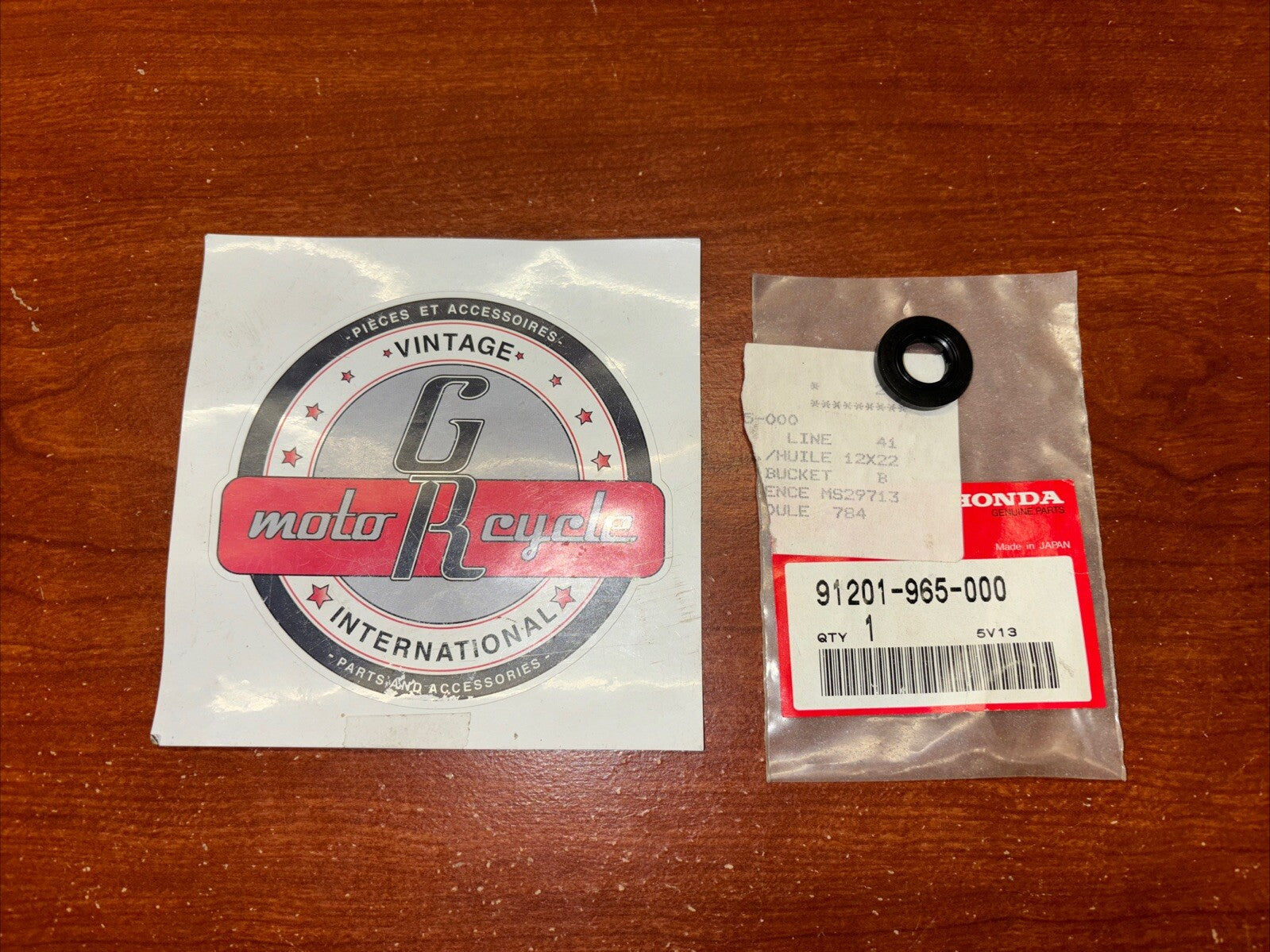 NEW NOS Honda OIL SEAL 12X22X5 91201-965-000 H155