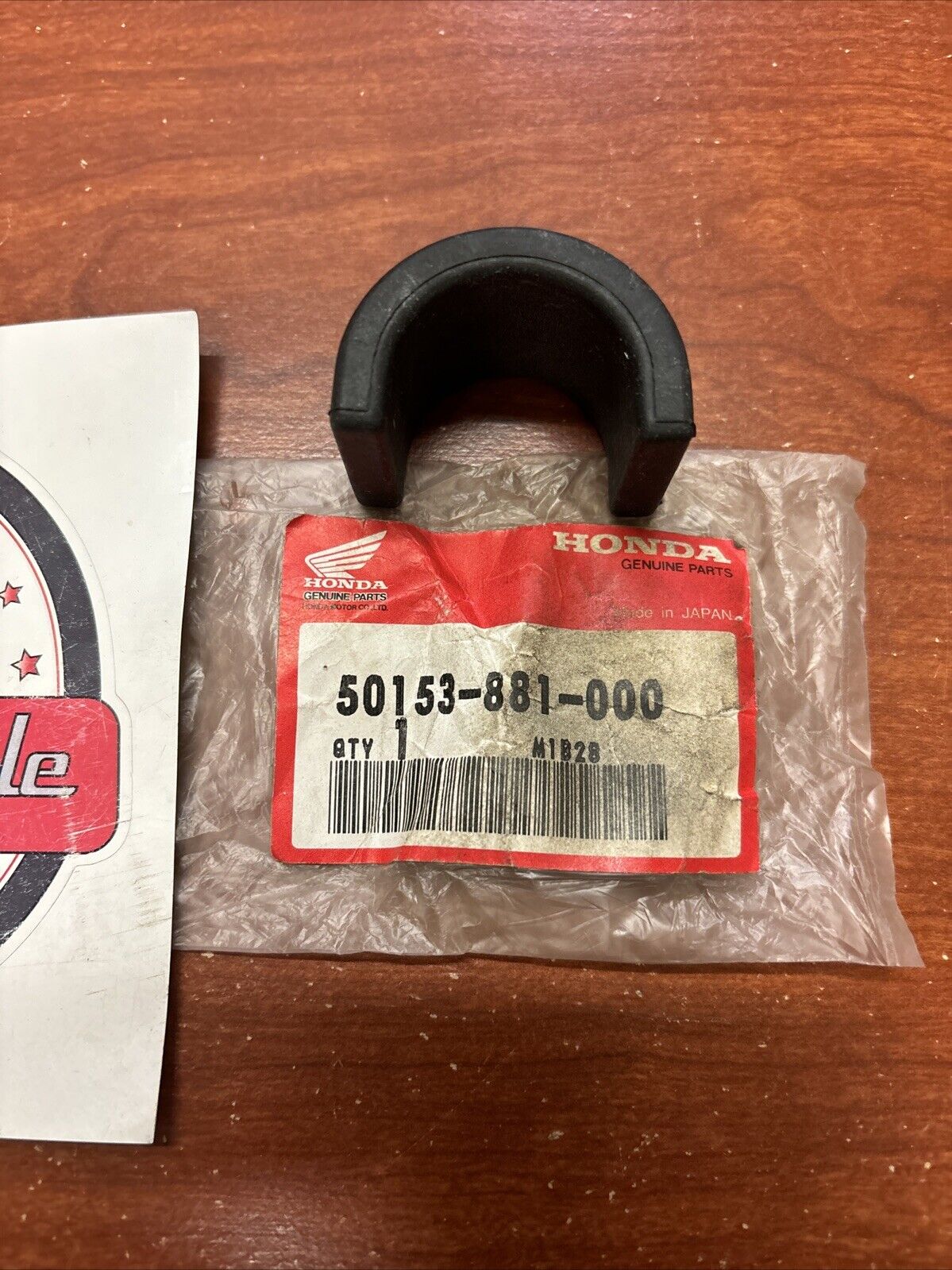 NOS Honda 7.5HP 8HP 10HP 75HP 100HP MOUNTING RUBBER B 50153-881-000 H155