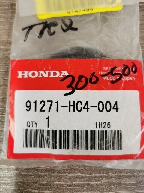 NOS HONDA TRX250  1997 - 2000 TRX300 TRX400 OIL SEAL 42X51X7 91271-HC4-004  H105