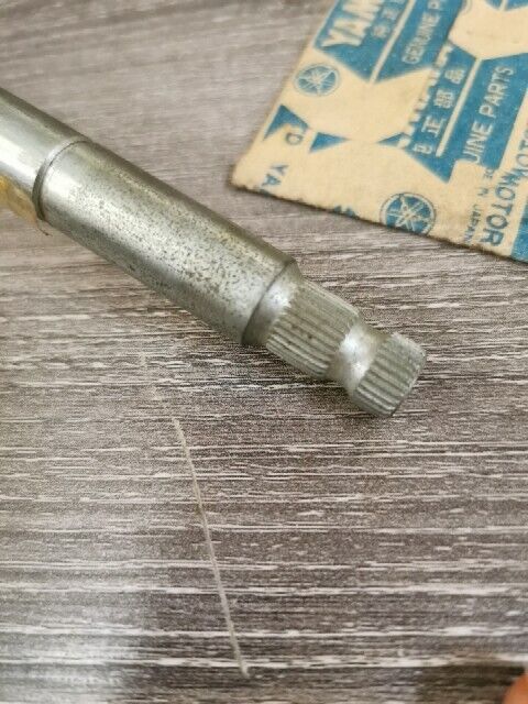 NOS YAMAHA RS100B 1975 RS100B RS100C LT2 HT1 SHIFT SHAFT 276-18101-01-00 Y157