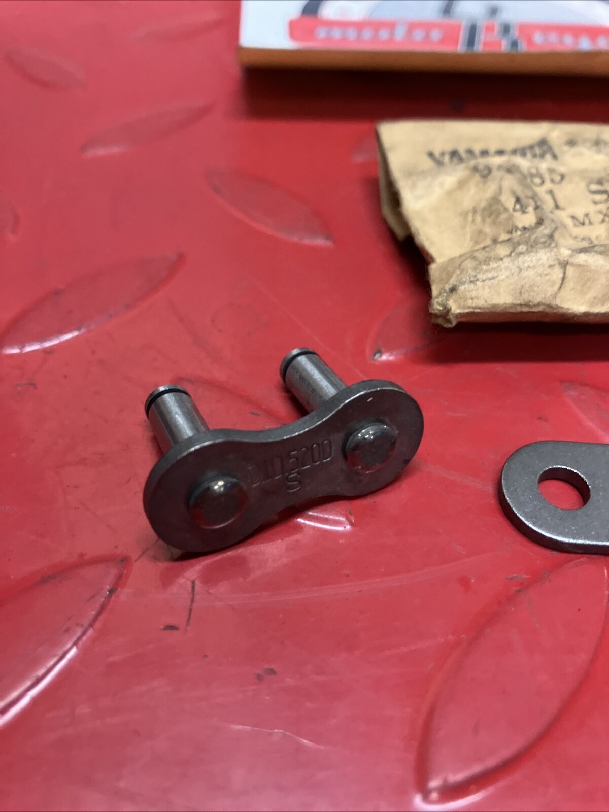 NOS YAMAHA CHAIN JOINT 94685-20001-00 SUB BY 94681-68001-00 Y67