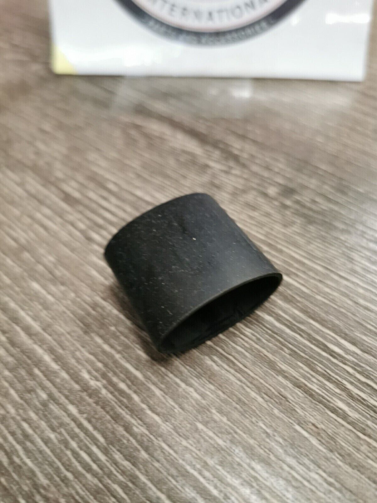 NOS YAMAHA EX570 1987 - 1989  COLLAR  90387-223R2  Y57