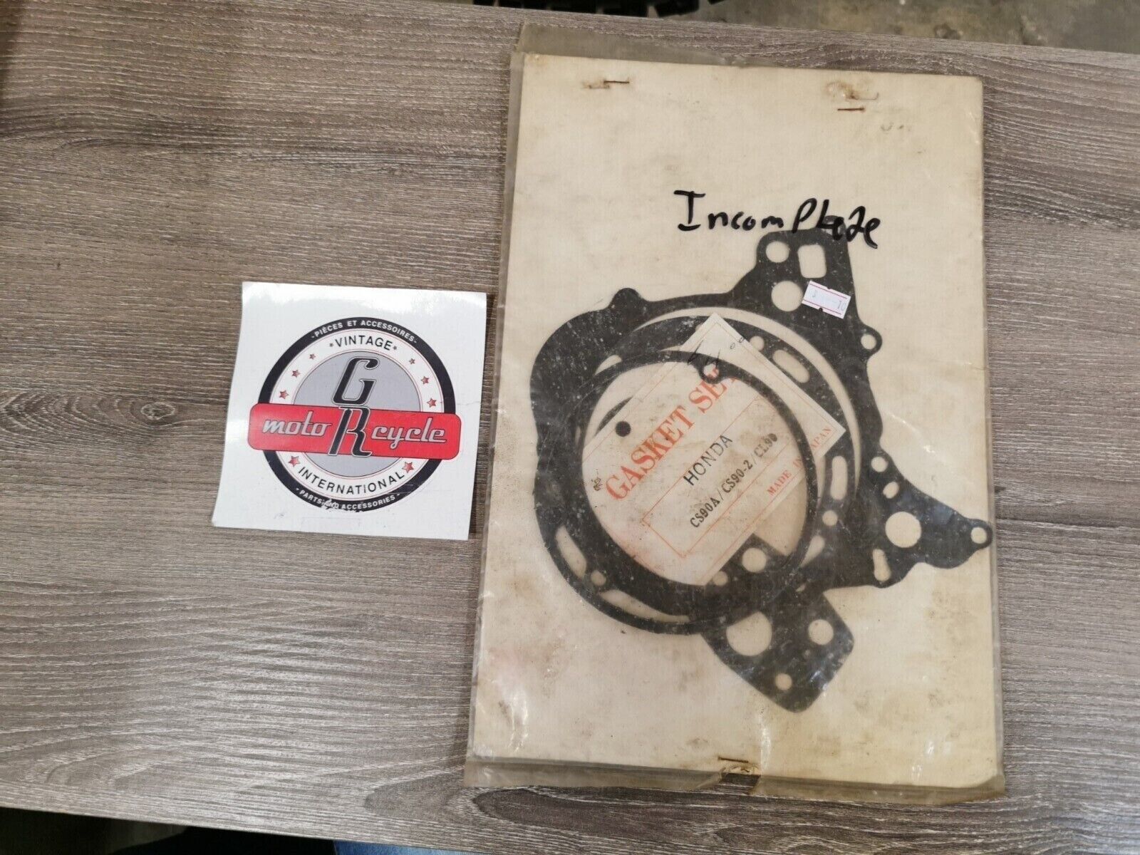NOS HONDA CS90A CS90-2 CL90 INCOMPLETE GASKET SET J28