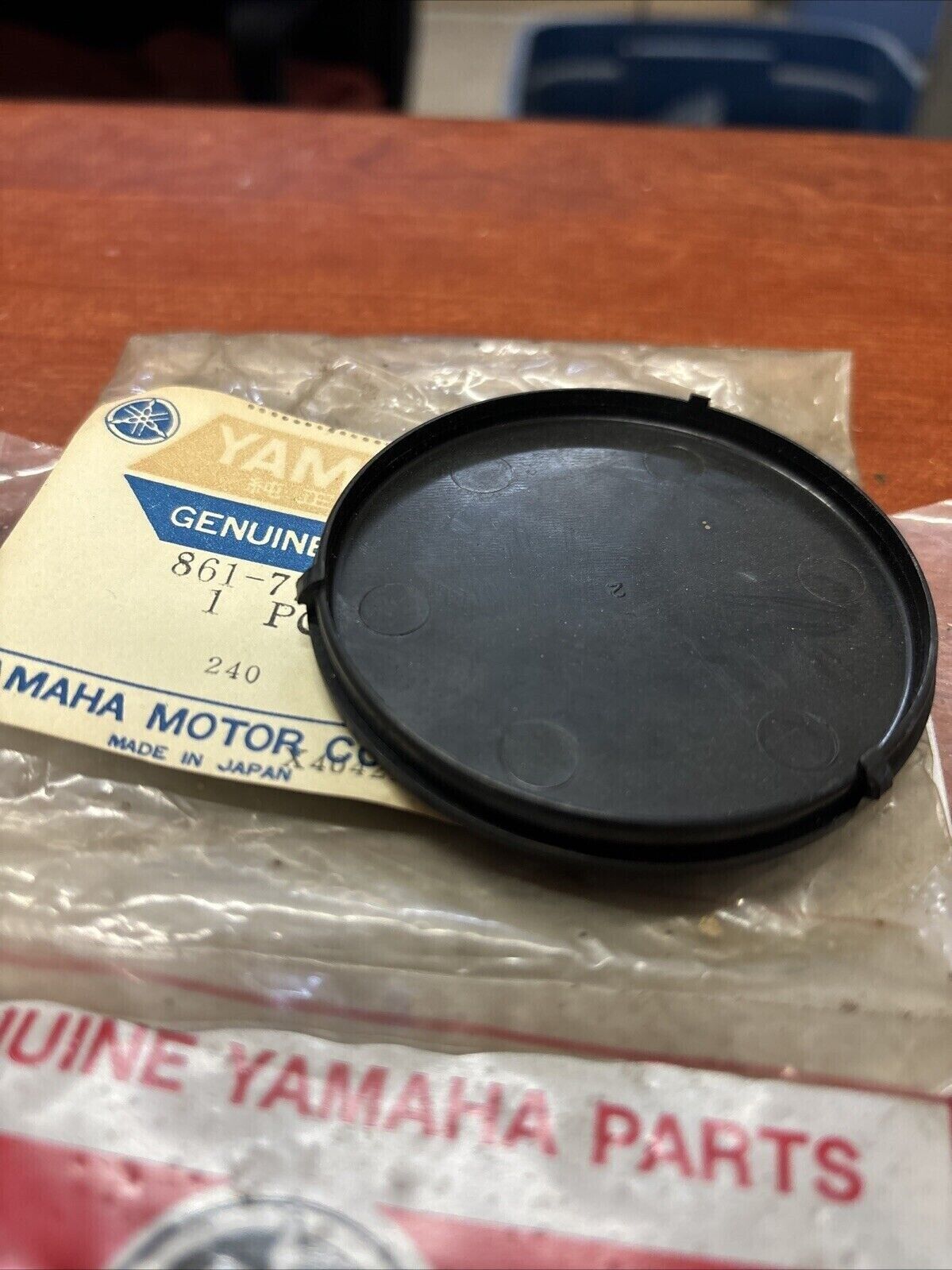NOS Yamaha GP440 GPX338 GPX433 INSTRUMENT PANEL ORNAMENT 861-77715-00-00 Y178
