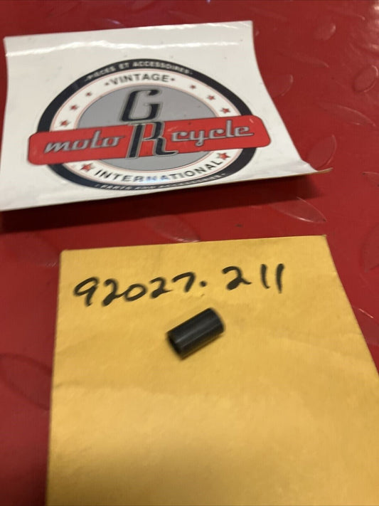 NOS KAWASAKI METER COLLAR 92027-211 K19