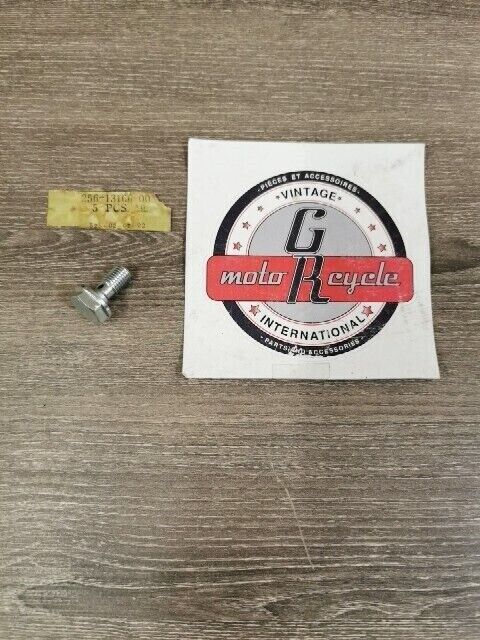 NOS YAMAHA XS1100SF 1979 XS650 TX500 TX650 BOLT UNION 156-13166-00-00 Y168