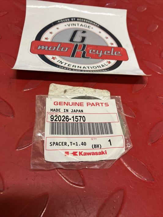 NOS KAWASAKI SPACER T=1.40 92026-1570 K15