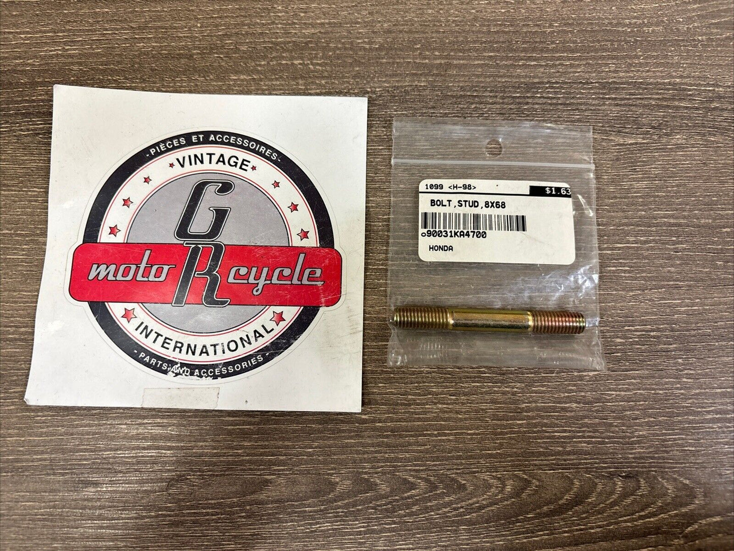NOS Honda 1982 CR250R STUD BOLT 8X68 90031-KA4-700 H135