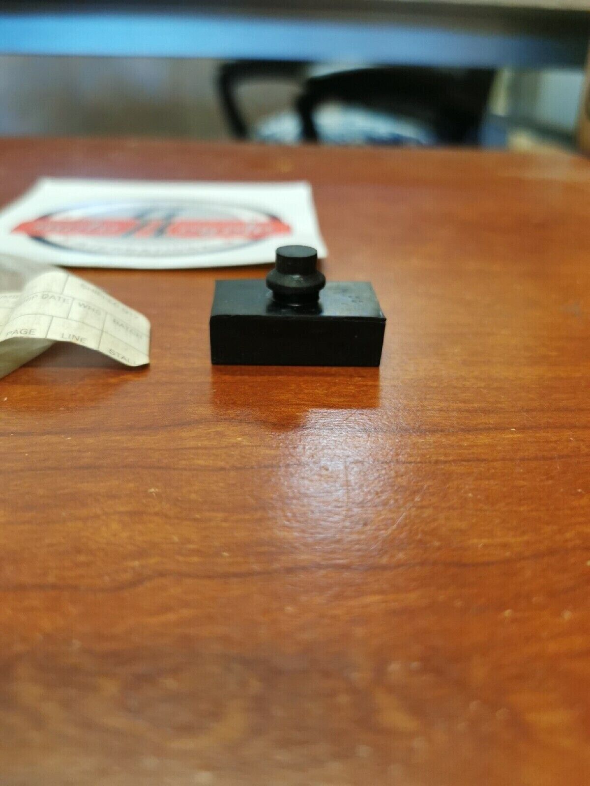 NOS Yamaha SEAT DAMPER 214-24724-00-00 Y71