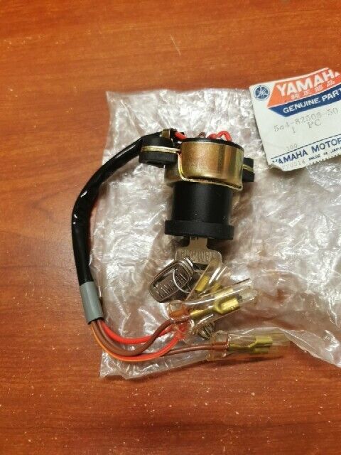 NOS Yamaha MAIN SWITCH 584-82508-50-00 SUB 584-82508-40-00 584-82508-80-00 Y140
