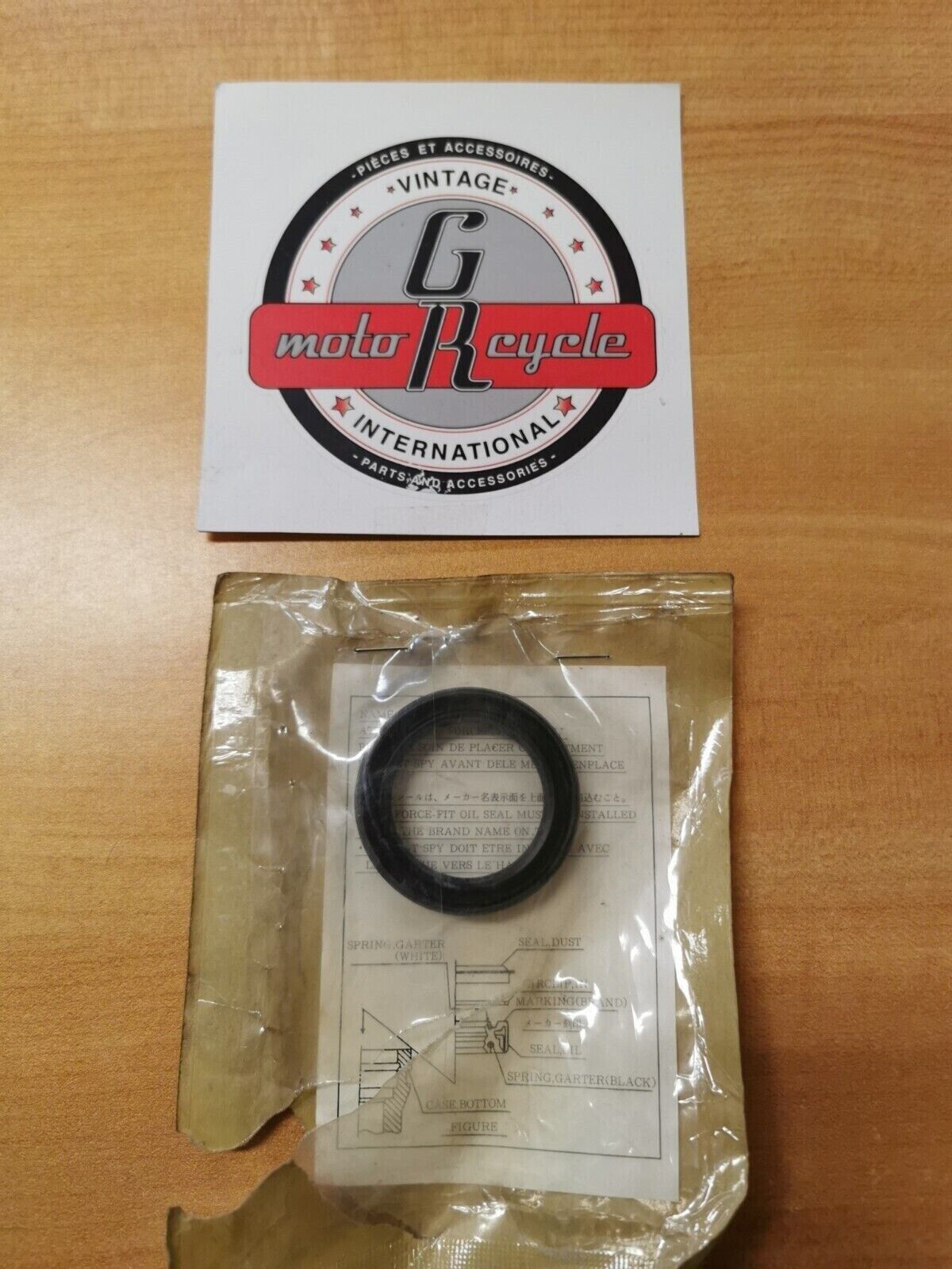 NOS Honda CR80 NX125 XL250 FORK SEAL 51490-GS2-305 H26