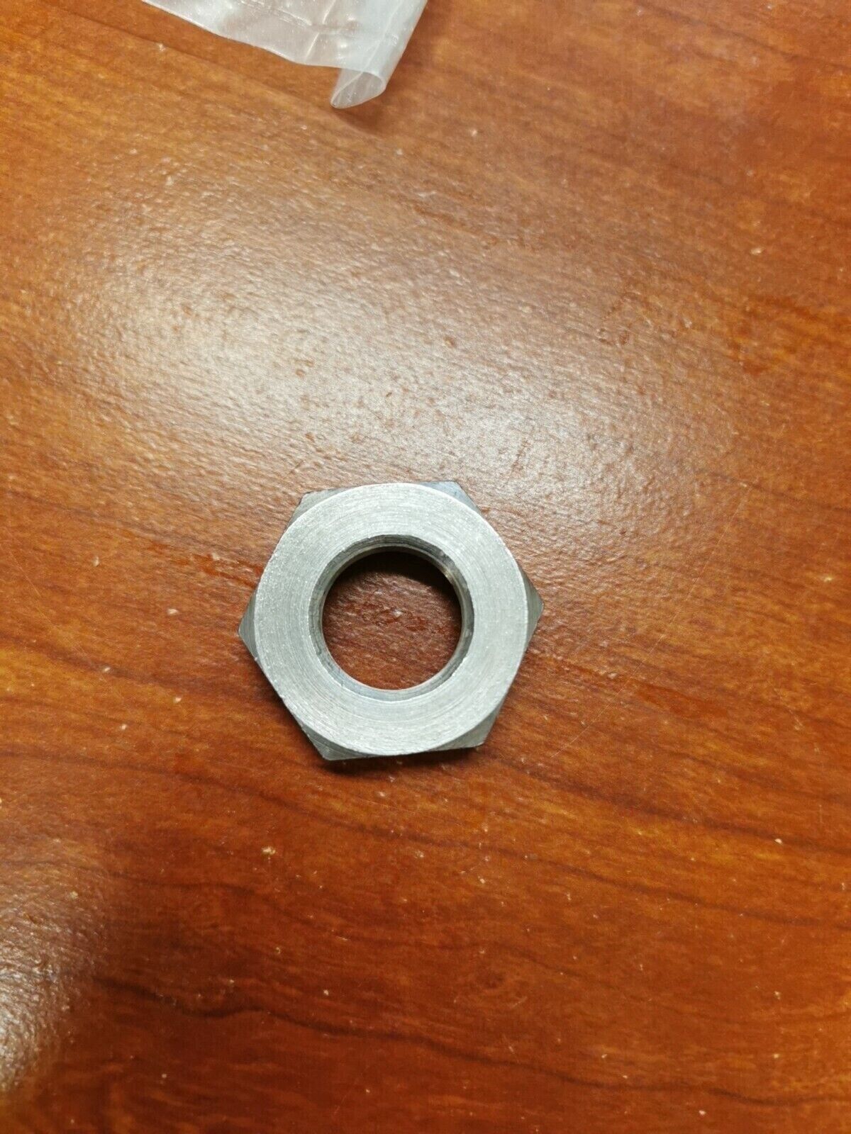 NOS Yamaha R5 TD2 XS500 TZ250 XS360 XT500 DT250 YZ360 NUT 90179-18020-00 Y84