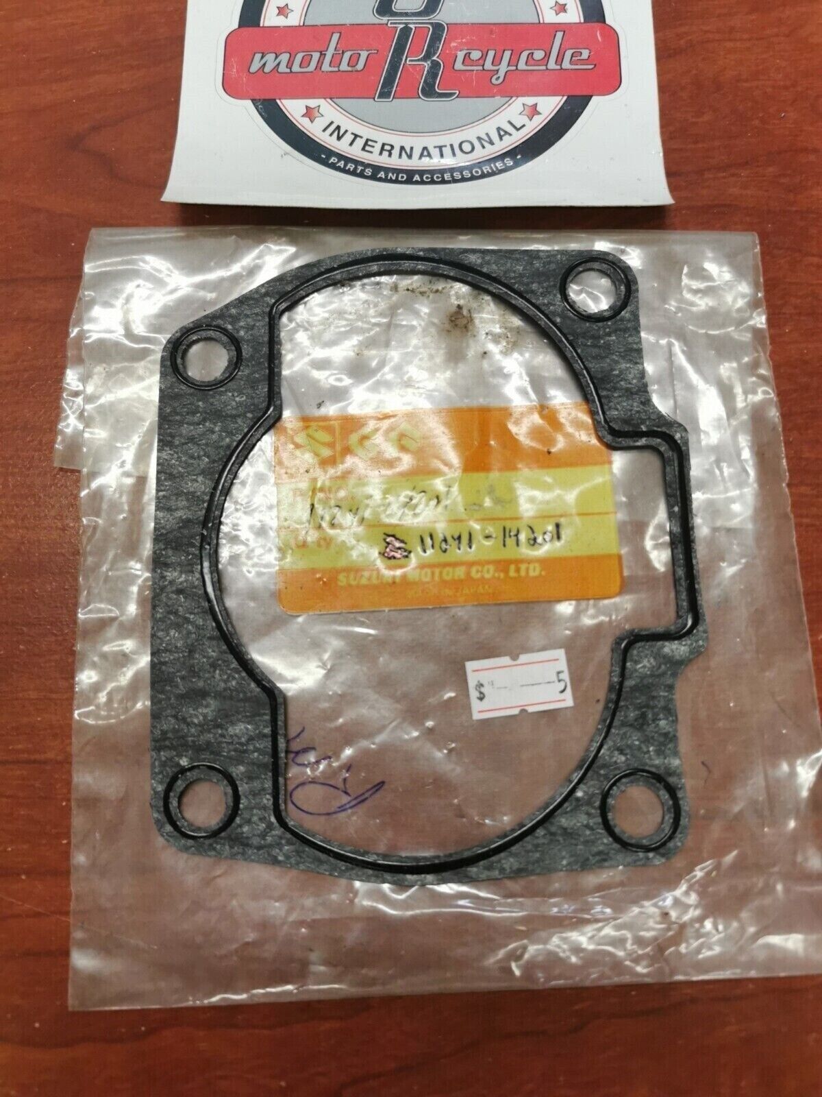 NOS Suzuki 1981 RM250 CYLINDER BASE GASKET 11241-14201 S16