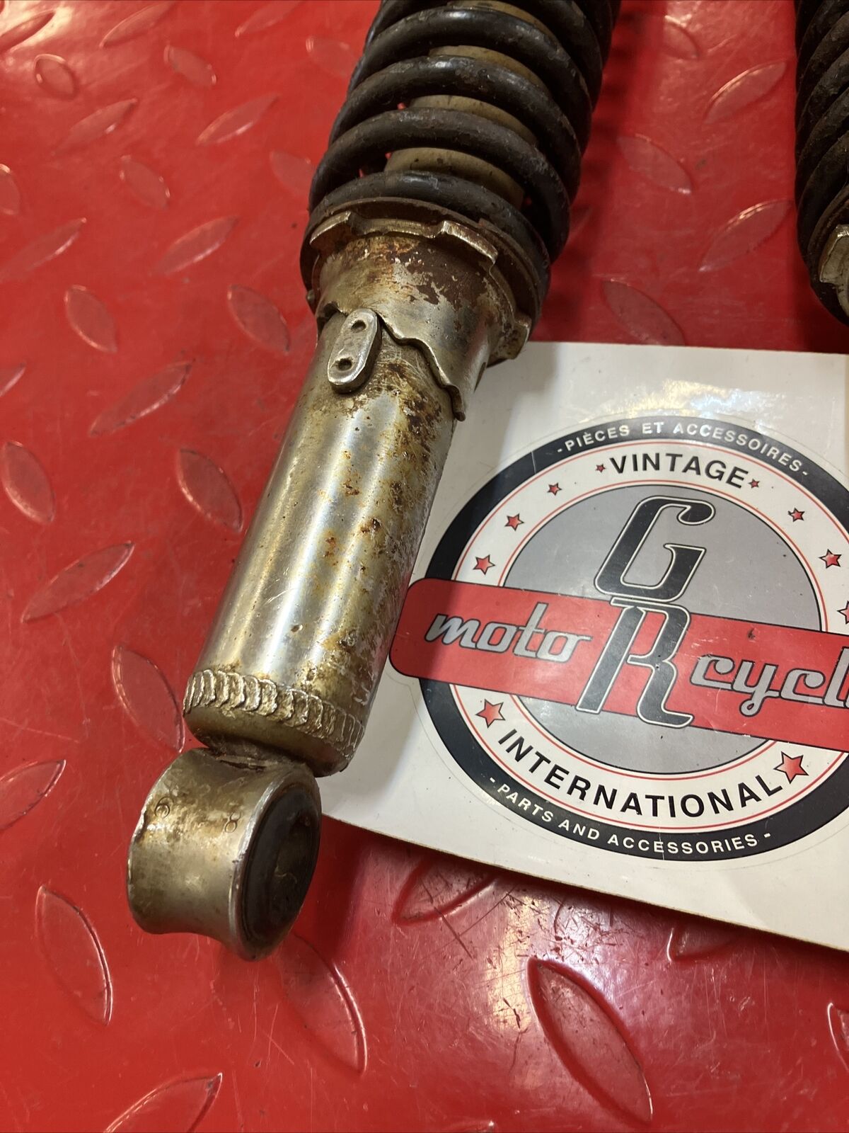 Yamaha RD400 1977 rear shock absorber 1976