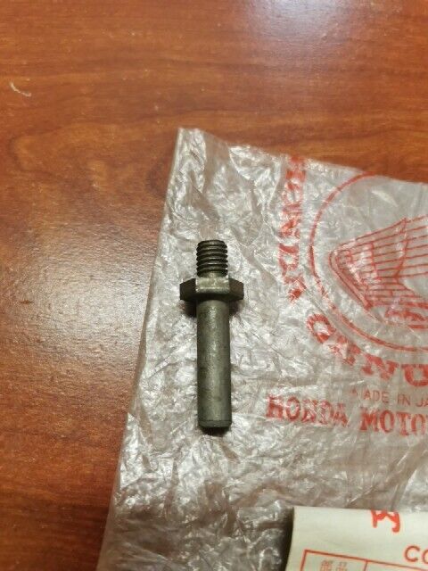 NEW NOS Honda QA50K SHIFT RETURN SPRING PIN 24652-083-000 H99