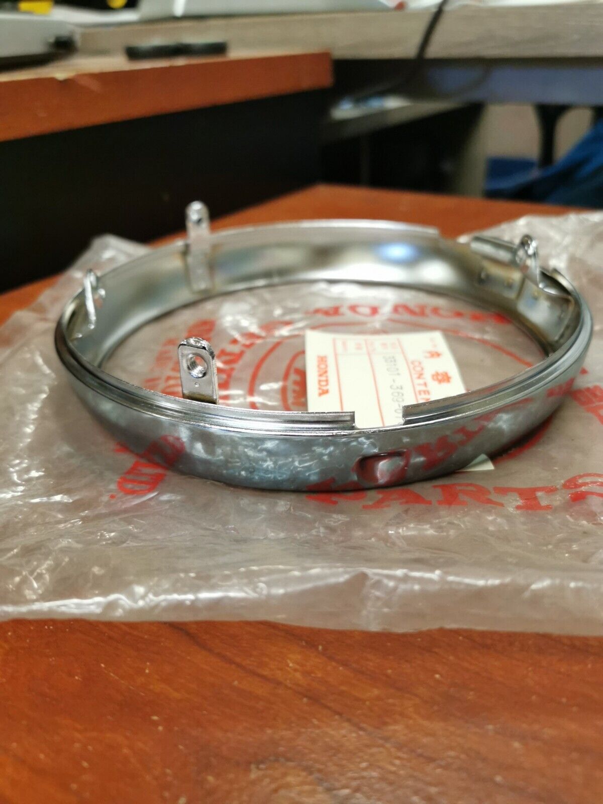 NOS Honda CB360 CB400F CL360 HEADLIGHT RIM 33101-369-670 H63
