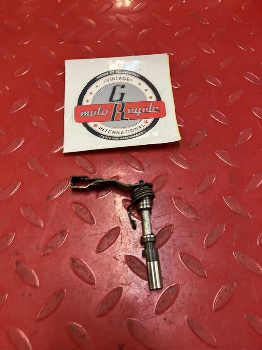 Yamaha YZ125 1977 clutch lever arm lifter release actuator