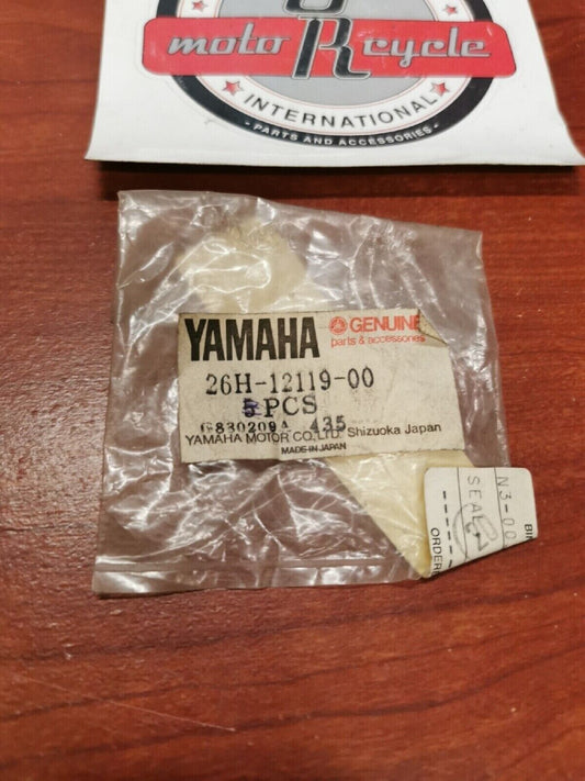 NOS Yamaha XVZ13 XVZ12 VALVE STEM SEAL 26H-12119-00-00 Y72