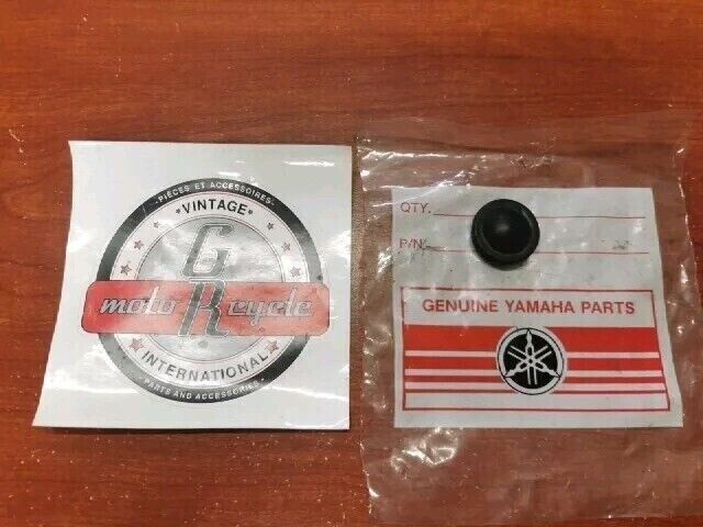 NOS Yamaha FS1 CAP COVER 257-15417-00-00 SUB 257-15417-01-00 Y154