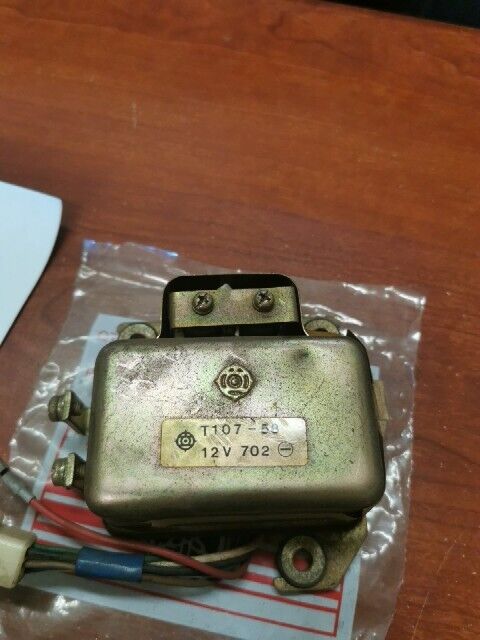 NOS Yamaha 1972 CS5 1974 - 1976 RD200 VOLTAGE REGULATOR 337-81910-10-00 Y164