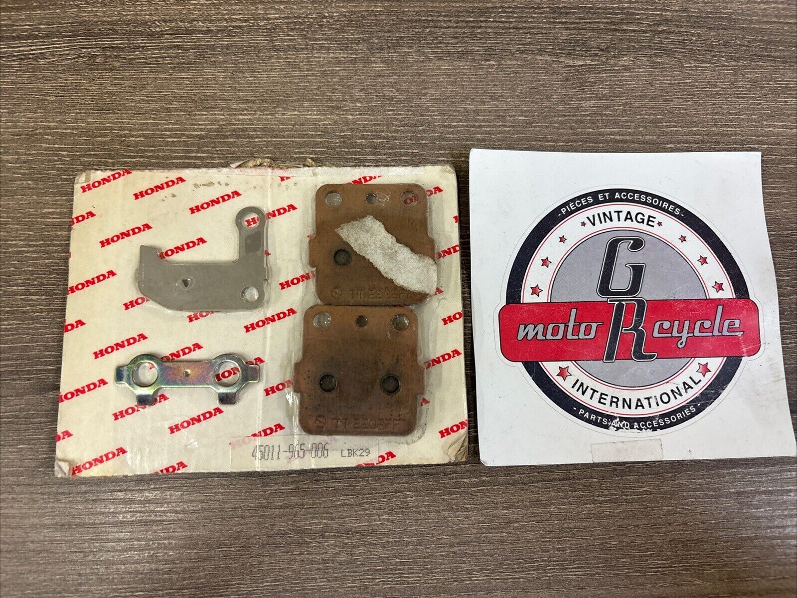 NOS Honda 1983 - 1985 ATC200X 1983 1984 ATC250R PAD SET 45011-965-006 H122