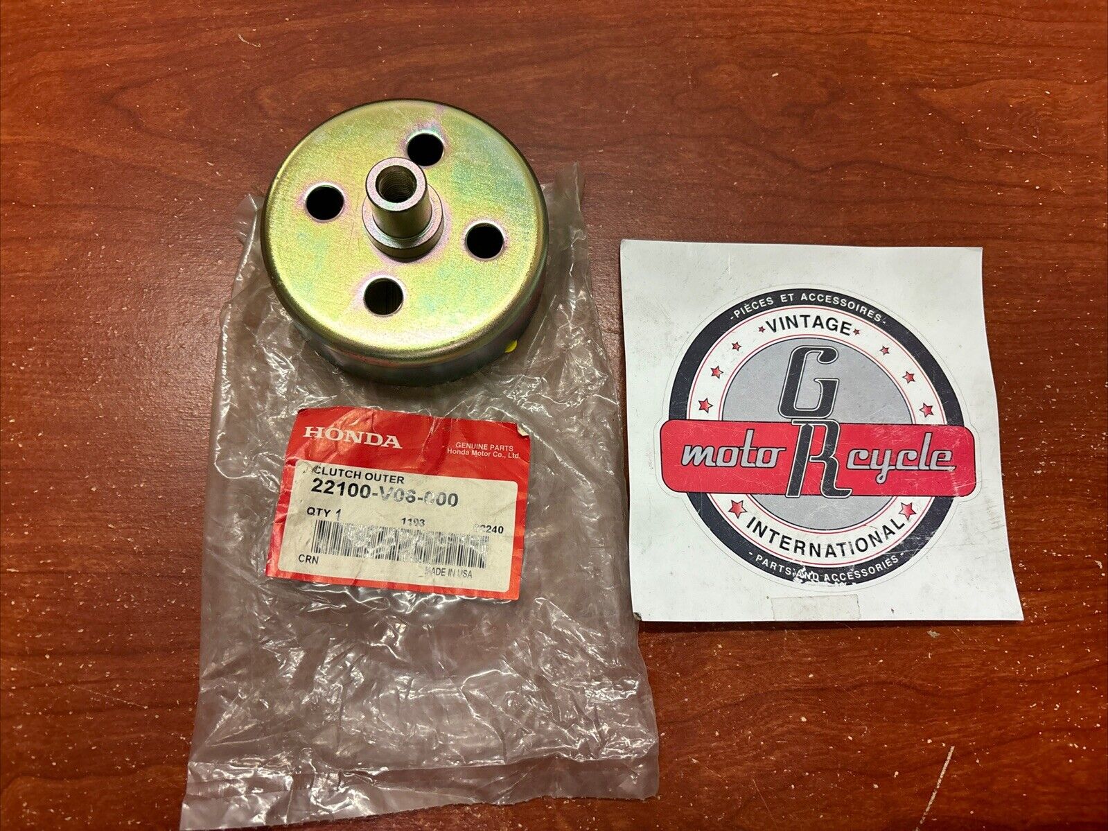NOS Honda FG100 CLUTCH OUTER 22100-V06-000 H176