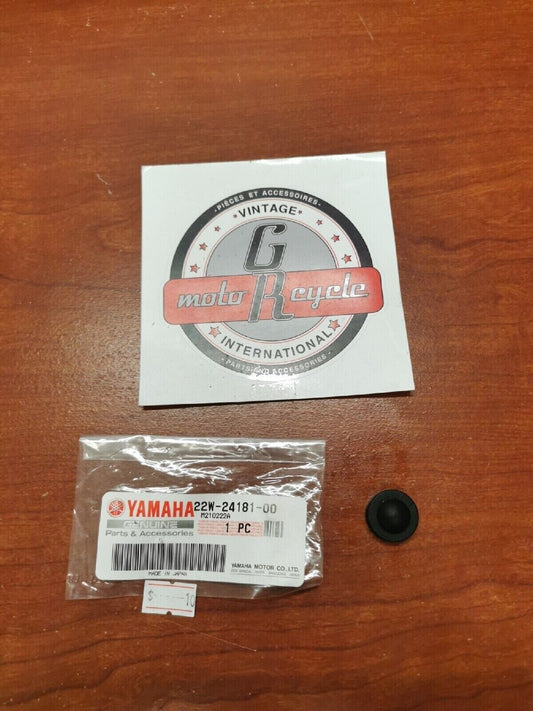 NEW NOS Yamaha LOCATING DAMPER 22W-24181-00-00 Y68